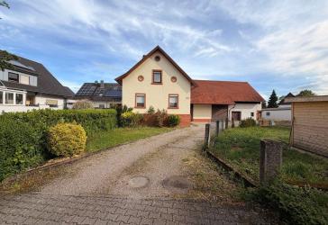 Attraktives EFH mit Entwicklungspotenzial in Bühl-Moos