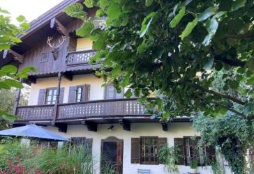 Besonderheit! 3,5 Zi-OG-Whg. mit viel Charme in Toplage in Übersee/Feldwies