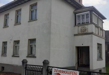 Mehrfamilienhaus mit Grundstück