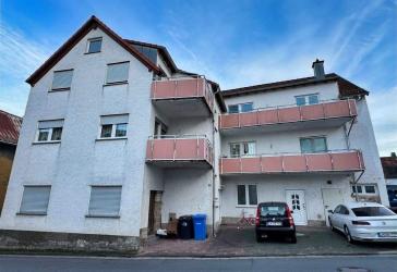!! ATTRAKTIVES MEHRFAMILIENHAUS MIT ENTWICKLUNGSPOTENZIAL !!
