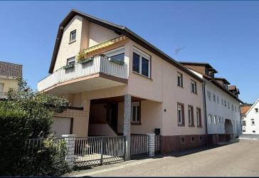 1-2 Familienhaus mit Garten, Hof und Garage! **provisionsfrei**