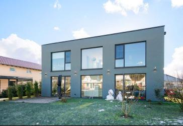 Zeitlose Architektur - Wohnen mit klaren Linien und hoher Wohnqualität
