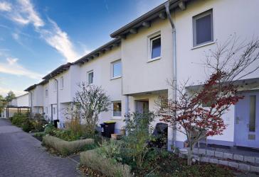Sofort verfügbar: Gut geschnittenes Reihenmittelhaus in Langenhagen - Kaltenweide zu verkaufen!