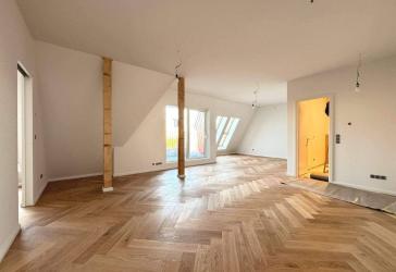 Provisionsfreier Verkauf, tolle neue, sehr helle DG-Wohnung als 2 oder 3 Zimmer gestalltbar, Duschbad, Aufzug, barrierefrei, Balkon mit Weitblick