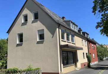 Großes Stadthaus mit Gewerbeeinheit!