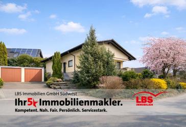 RESERVIERT: Schönes Einfamilienhaus mit Garten, Garage und viel Potenzial!