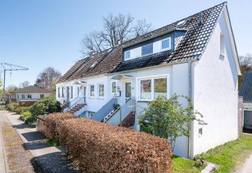 Gemütliches Mittelreihenhaus mit Südgarten, großer Terrasse und moderner Ausstattung