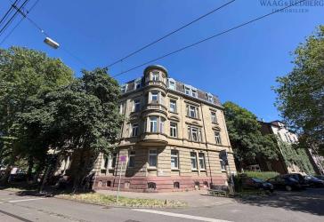 Vielseitiges Altbaujuwel: Umnutzungspotenzial für 1-3 Wohnungen