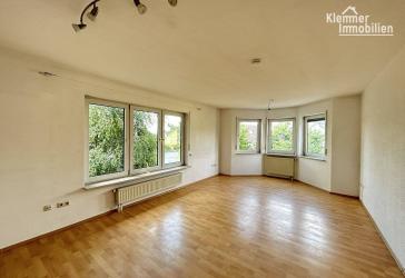 Charmante Doppelhaushälfte mit Einliegerwohnung und Terrasse