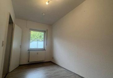 Preiswerte 2 Zimmer Wohnung im Erdgeschoss in ruhiger Wohnlage