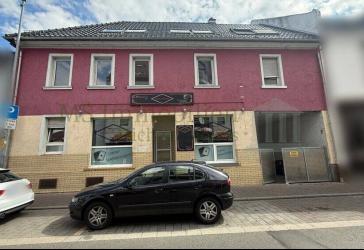 *** Sanierungsbedürftiges Mehrfamilienhaus mit Gewerbe und Einfamilienhaus in Bürstadt ***