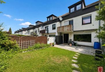 Großzügiges Reihenmittelhaus in Obervellmar mit Garage