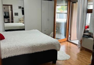 Exklusive 2-Zimmer-Erdgeschosswohnung mit Balkon und Einbauküche