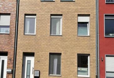 Mehrfamilienhaus