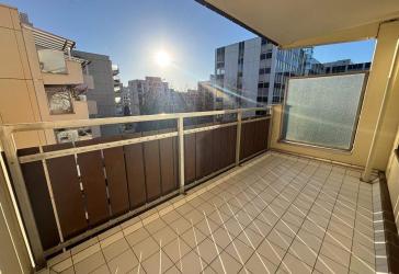 ***LICHTDURCHFLUTETE UND IDEAL GESCHNITTENE 5-ZIMMER-WOHNUNG MIT 2 LOGGIEN AM KUSTERMANNPARK***