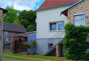 Ehemalige Gärtnerei mit Wohnhaus, Gewächshaus, Nebengelassen auf 3.500 m² Land