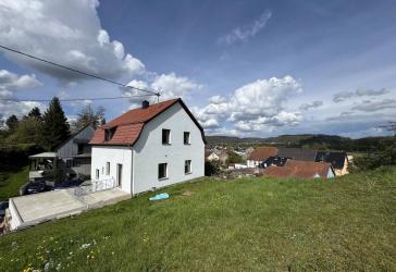 Wohnen mit Weitblick - Kernsanierte Altbauvilla mit Charme in Merzig - Hilbringen