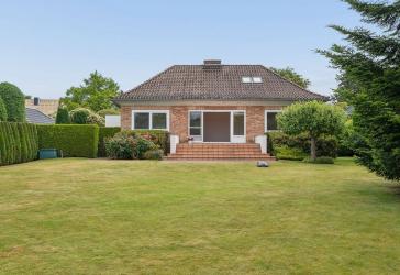 Lu?beck zu Ihren Fu?ßen. Die Wakenitz vor der Tu?r: Villa in Premium-Lage