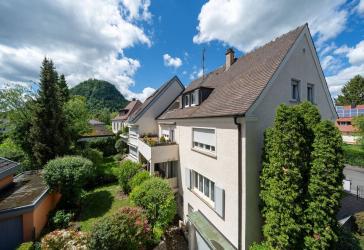 Licht und Charme - Wohnung mit Südbalkon im Villenviertel