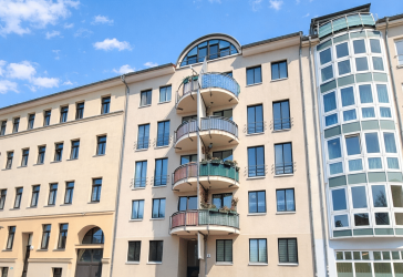 Charlottenviertel -Vermietete 4-Zimmer-Maisonette-Wohnung mit Balkon und Gäste-WC in Halle (Saale)