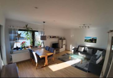 Gepflegte 2-Zimmer-Wohnung in Bremen-Woltmershausen mit Balkon, Garage