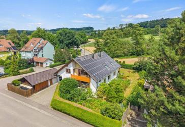Großzügiges Einfamilienhaus in ruhiger Randlage von Obereschach