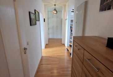 **Endlich für ALLE Platz! Schöne große Wohnung mit Balkon, Einbauküche und Dachterrasse, KAUFEN statt mieten!!***