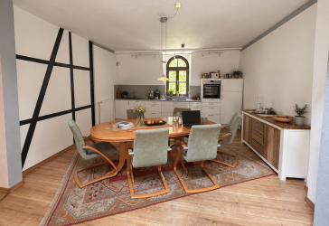 Maisonette am Eltingplatz – 98 m², Balkon, EBK