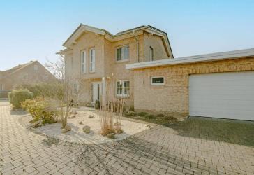 Hochwertiges Einfamilienhaus mit viel Platz für Familie, Homeoffice und Gartenleben in Buchholz