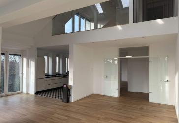 Attraktive Wohnung mit viel Platz und Blick in die Rheinauen