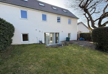 Großes denkmalgeschützes Bauernhaus mit uneinsehbarem Innenhof und Garten