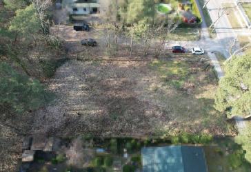 Building plot in a picturesque natural setting