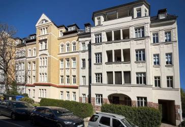 4-Zimmer-Wohnung mit Einbauküche und Stellplatz