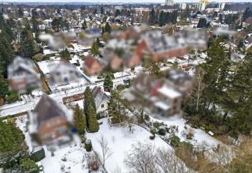 Gewachsene, ruhige Wohnlage. Zweigeschossiges Einzel- oder Doppelhaus möglich