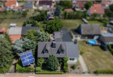 Charmantes und stilvolles Einfamilienhaus mit Nebengelass in zentraler Lage; Immobilie Uckermark