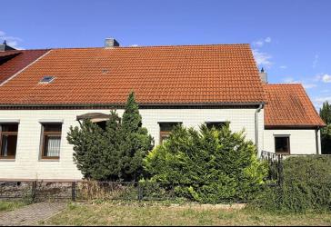 Charmantes Landhaus mit großem Garten in Jävenitz