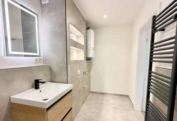 provisionsfrei: sanierte 2 Zimmer Wohnung in Düsseldorf Derendorf
