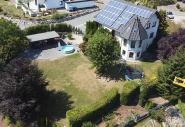 Exklusives Einfamilienhaus mit Einliegerbereich, Sauna, Photovoltaik und 1.532 m² Grundstück in Marsberg-Beringhausen