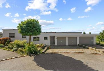Sonnenverwöhnter Einfamilienbungalow mit Gartengrundstück in bevorzugter Lage im Ravensburger Süden
