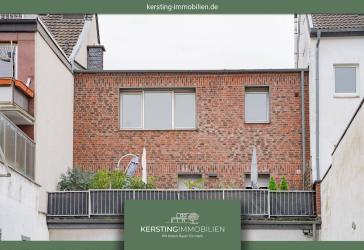 Frisch renovierte 4-Zimmer-Dachgeschosswohnung (69 m²) in Uerdingens Fußgängerzone