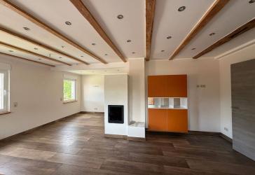 Moderne großzügige 8ZKB Wohnung über 2 Etagen