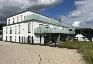 ZEITNAHER EINZUG MÖGLICH: Herrliche 3-Zimmer-Wohnung mit sonniger Terrasse in ruhiger Wohnlage von Meschede