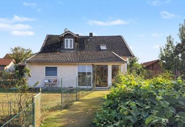 Wo Familienglück Wurzeln schlägt: Charmantes Anwesen mit Herz und großem Garten