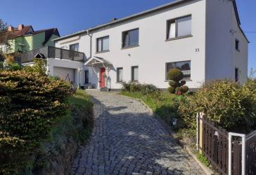Einfamilienhaus mit herrlicher Aussicht, provisionsfrei