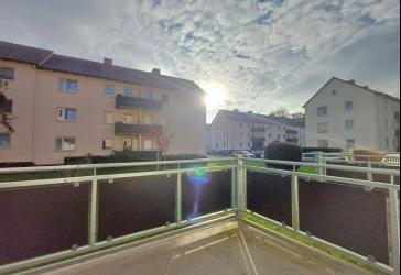 Großzügige 7-Zimmer-Wohnung mit Balkon - Perfektes Zuhause für Familien