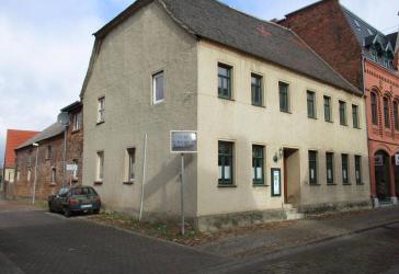 Einfamilienhaus mit Ausbaupotenzial, Innenhof und Werkstatt im Herzen von Kemberg