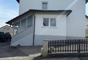 Zweifamilienhaus in Neufahrn Niederbayern Höhenlage mit ausgebauten Dachgeschoss
