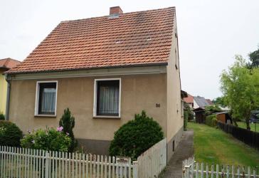 Einfamilienhaus mit Entwicklungspotenzial auf ca. 700 m² großem Grundstück in Berkenbrück