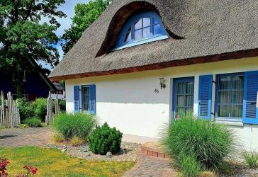 Sehr gepflegtes, luxuriöses Reetdach-Ferienhaus, Ihr Rückzugsort mit höchstem Erholungswert!