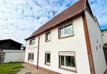 Zweifamilienhaus in Alt-Bonames mit Potenzial zur Selbstverwirklichung (auch als Einfamilienhaus)
